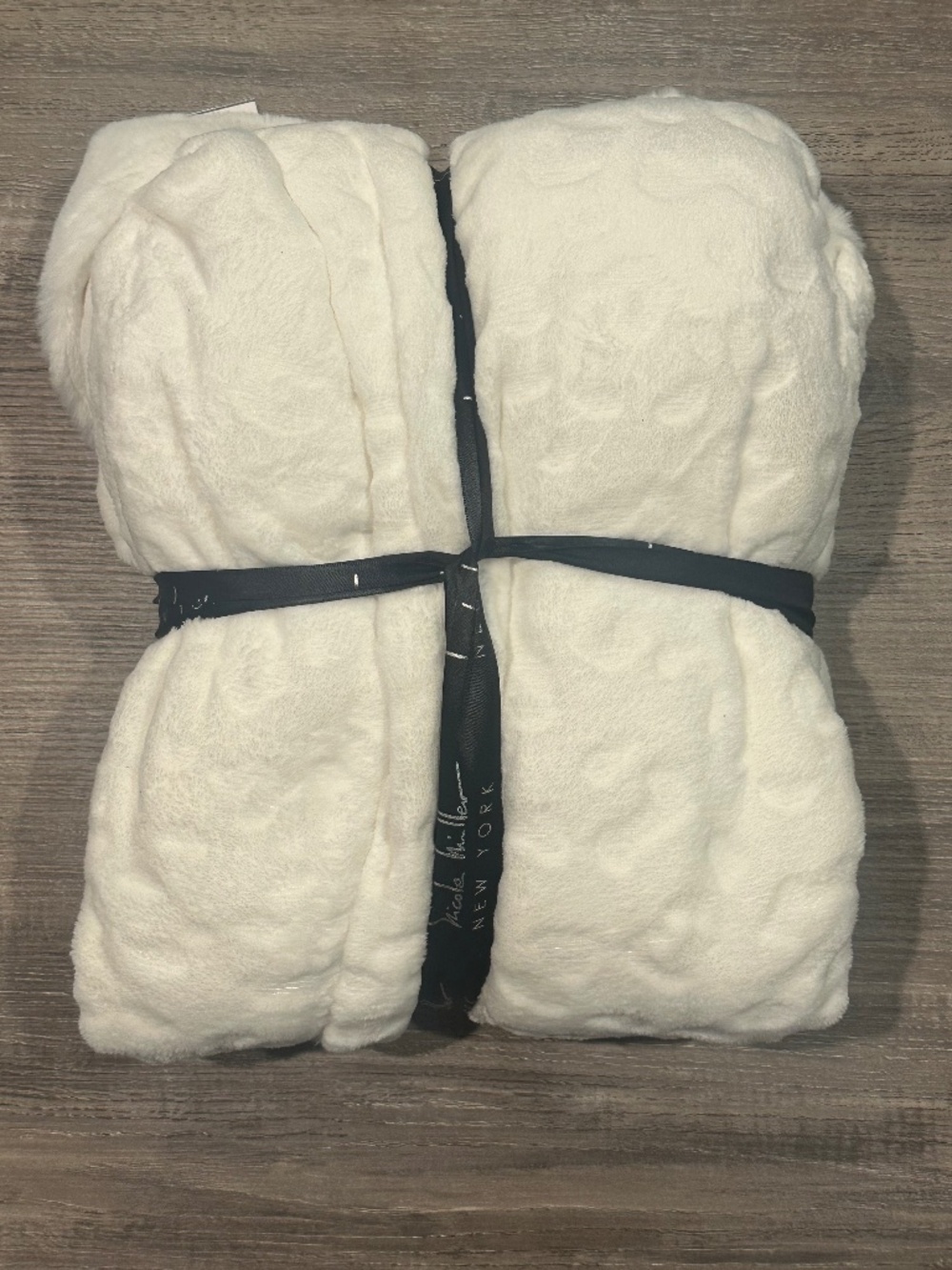 Soft Plush Robe - Picture 2 of 6